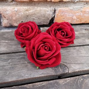 Rózsafej bársony vörös 6 cm