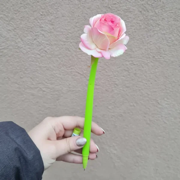 Rózsás toll nőnapra 1 db